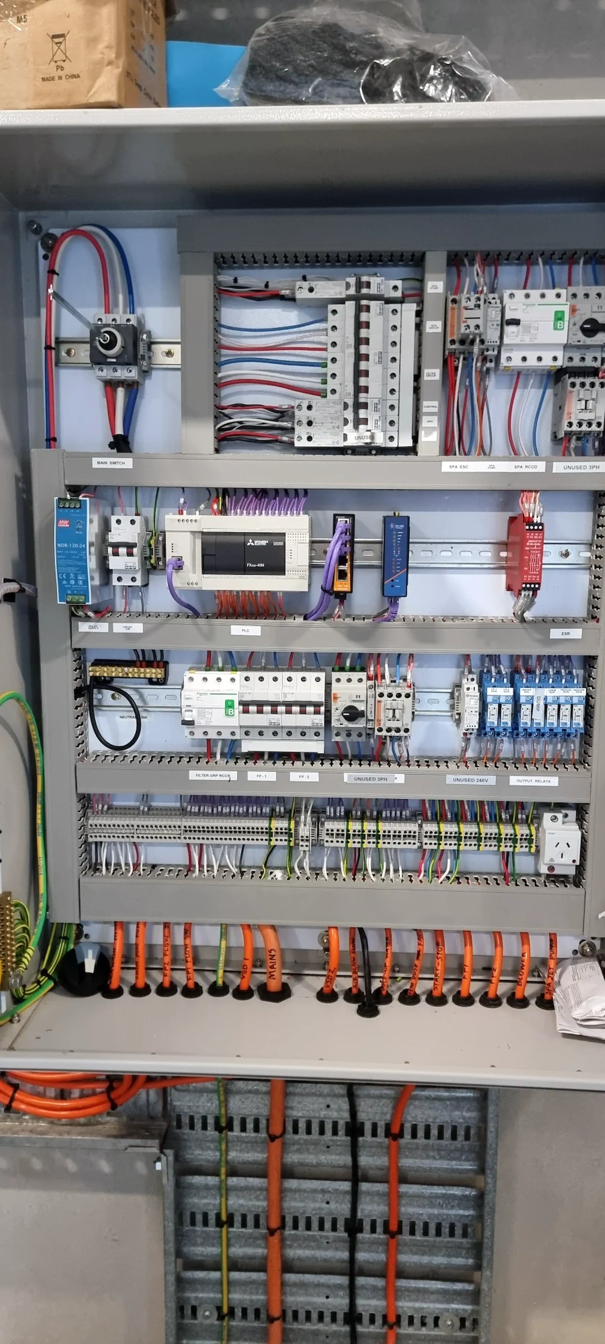 Servo dosing controllers